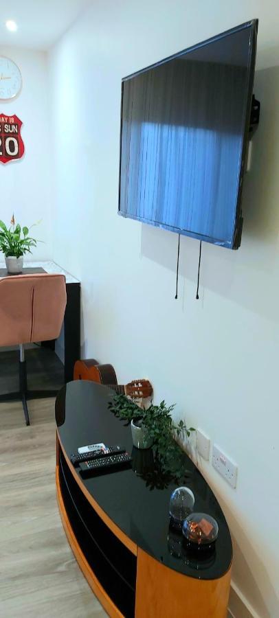 Great Studio Apartments - Netflix, Wifi, Digital Tv Sheffield Eksteriør bilde