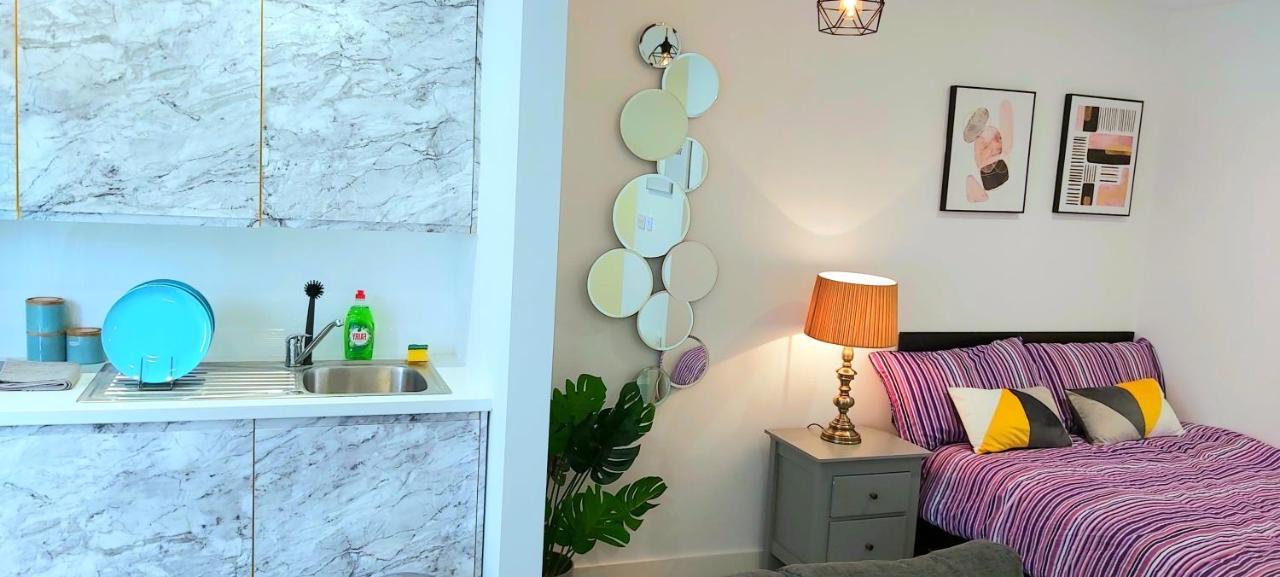 Great Studio Apartments - Netflix, Wifi, Digital Tv Sheffield Eksteriør bilde