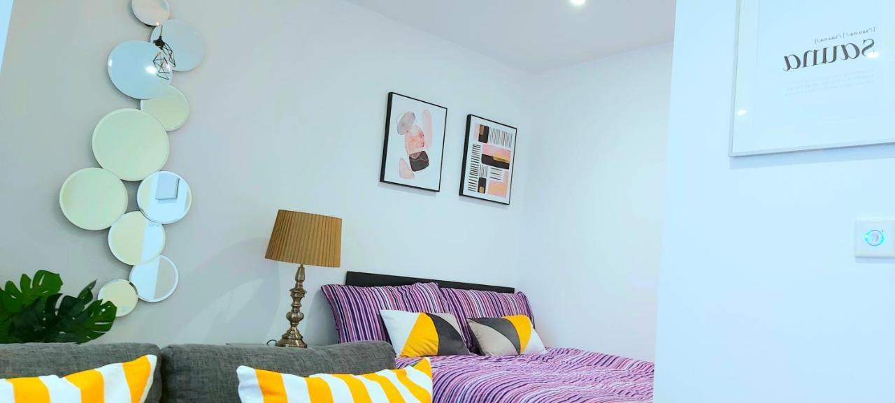 Great Studio Apartments - Netflix, Wifi, Digital Tv Sheffield Eksteriør bilde