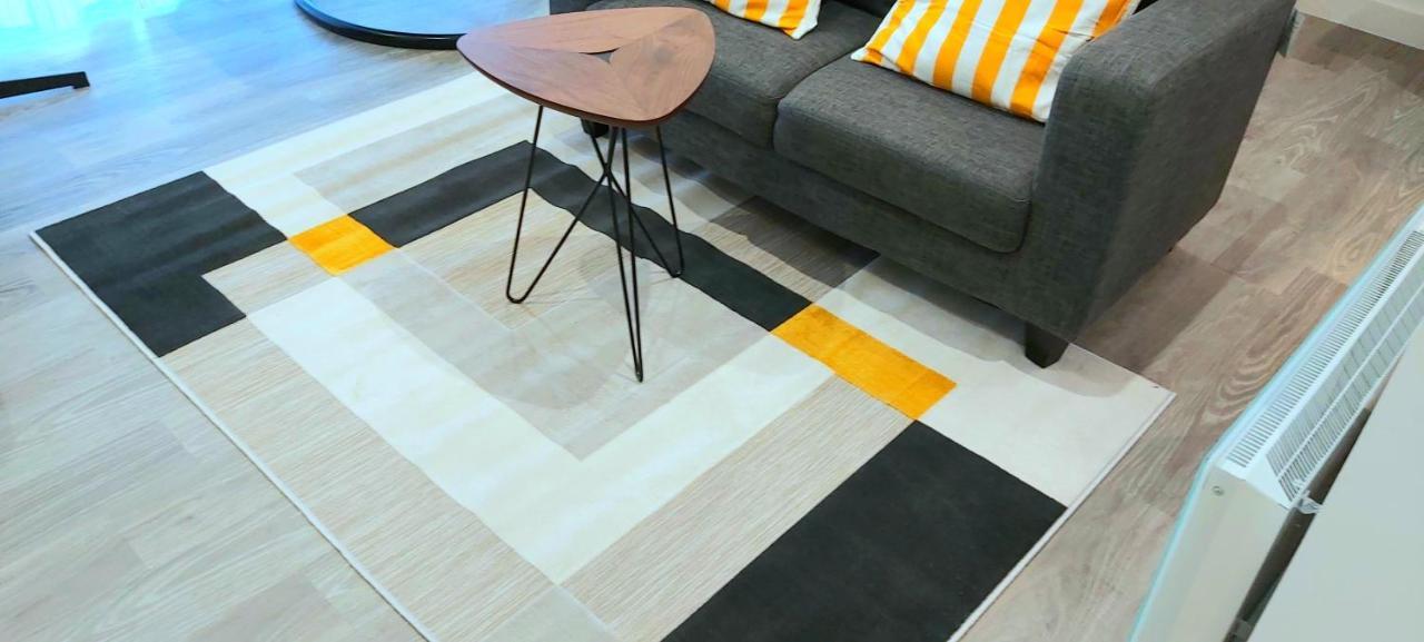 Great Studio Apartments - Netflix, Wifi, Digital Tv Sheffield Eksteriør bilde
