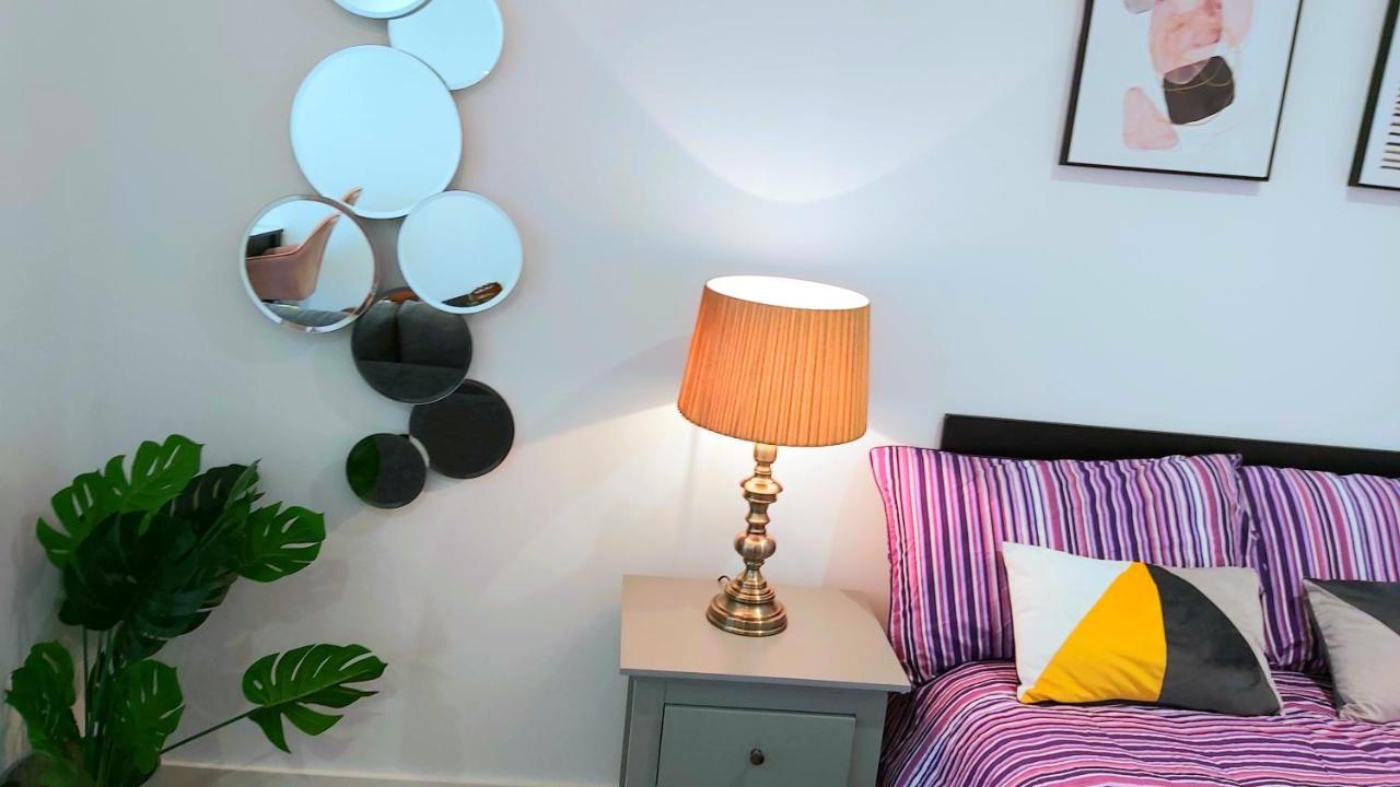 Great Studio Apartments - Netflix, Wifi, Digital Tv Sheffield Eksteriør bilde