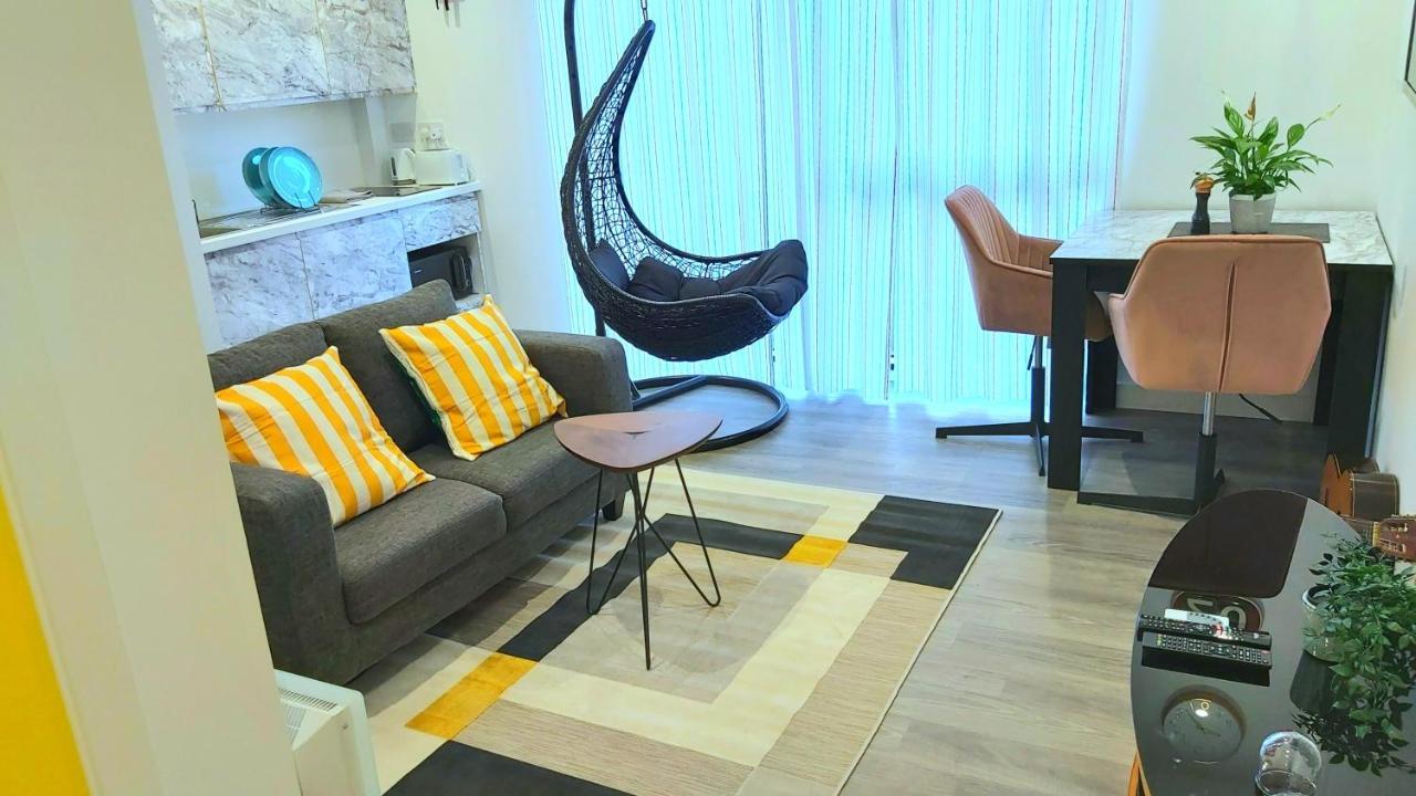 Great Studio Apartments - Netflix, Wifi, Digital Tv Sheffield Eksteriør bilde