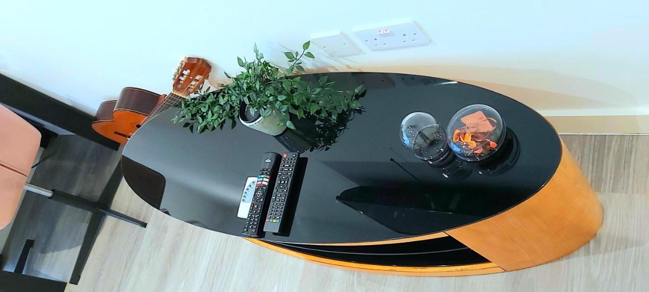Great Studio Apartments - Netflix, Wifi, Digital Tv Sheffield Eksteriør bilde